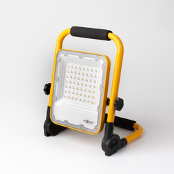 LED halogén reflektor hordozható akkumulátorral 30W 4000K IP65