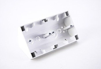 Simon 54 Premium fehér DPNR2/11 Felületre szerelhető 2 irányú sarokdoboz