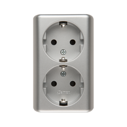 Simon 54 Premium Ezüst dupla Schuko aljzat, felületre szerelhető biztonsági zsaluval, csavaros csatlakozók, EGSZ2NZ/43